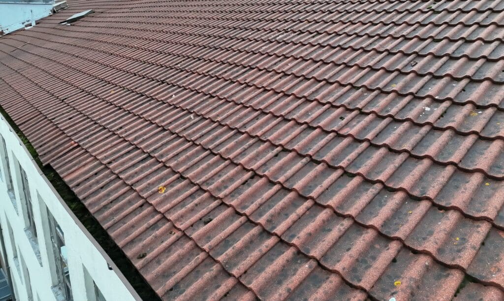 Rännien puhdistus taloyhtiössä